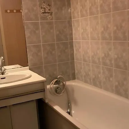 Holiday home Charmante Maisonnette 4 Pers. A 30m De La A - Fr-1-823-96